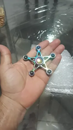 Vendo um rend spinner de metal por 50 reais