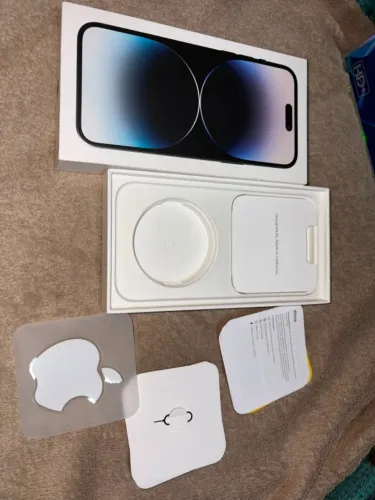 Caixa Original iPhone 14 Pro Max com Chavinha e Adesivo