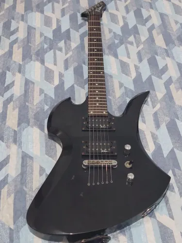Guitarra BC Rich Mockinbird