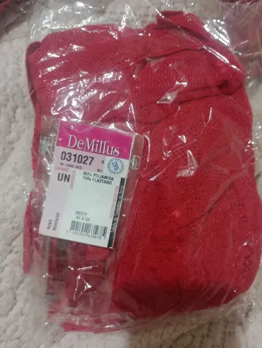 Conjunto de robe calcinha e sutiã