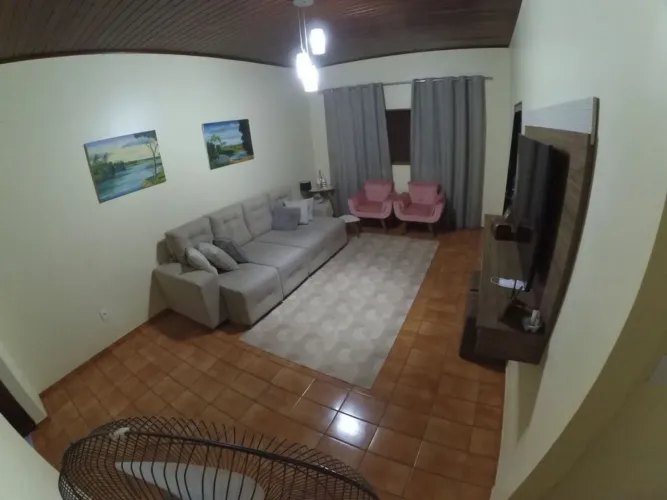 CASA NO BAIRRO JARDIM INDUSTRIÁRIO II