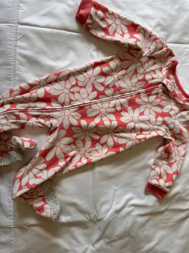 Macacões Carters tamanho 18 meses e 24 meses