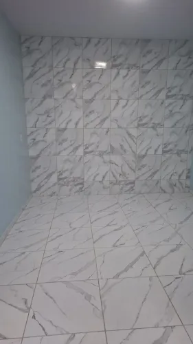 Alugo apto com 1 quarto,sala,cozinha ,banheiro 