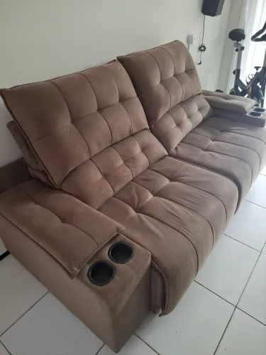 Sofá retrátil