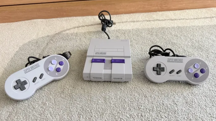 Super Nintendo SNES Classic Edition (Mini) ? 21 Jogos Embutidos ? Completo com 2 Controles