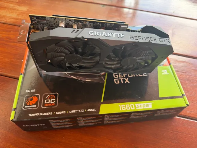 Placa de Vídeo NVIDIA GTX 1660 Super 6GB DDR6