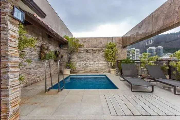 Cobertura duplex na Lagoa