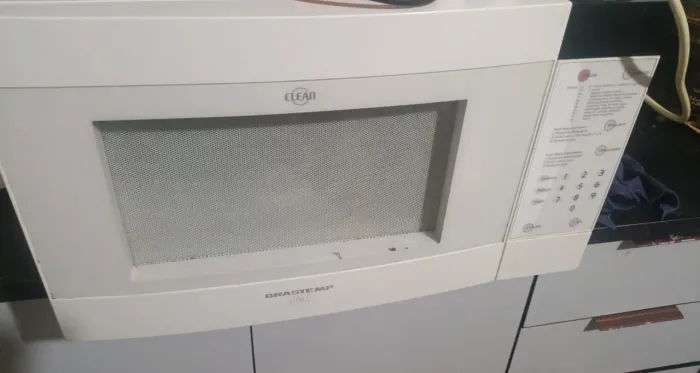 Forno micrrondas Brastemp 42 litros