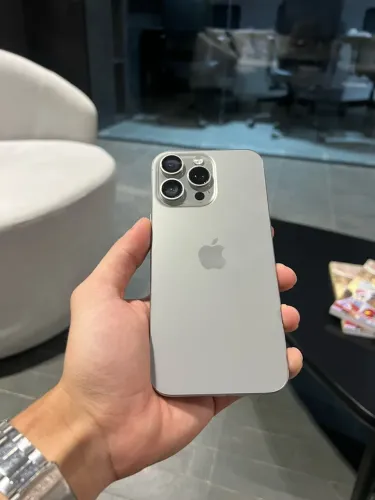 IPHONE 15 PRO MAX PARA VENDER LIGEIRO
