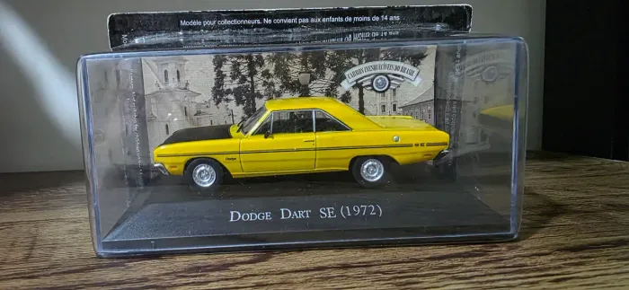 Miniatura Dodge Dart SE 1972 1:43 | Carros Inesquecíveis do Brasil | Na Caixa