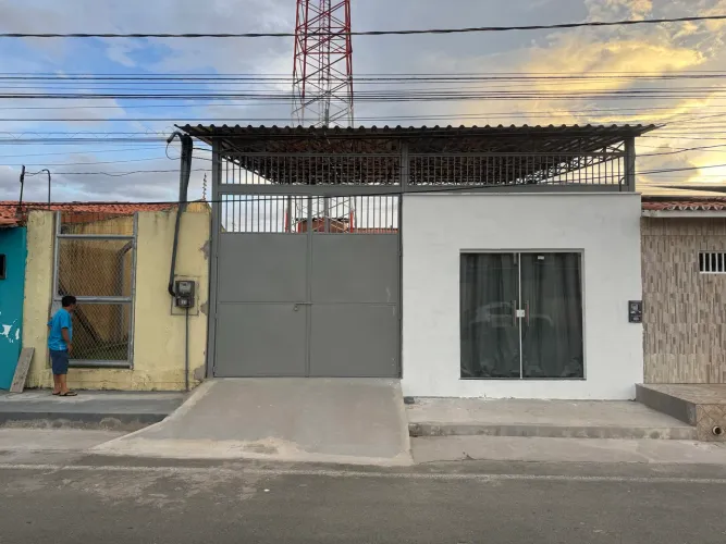 Galpão 60m² para Aluguel no Cohatrac - Ótima Localização | Ideal para Comércio e Depósito