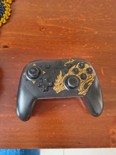 Pro controle Nintendo switch, Monster Hunter rise.