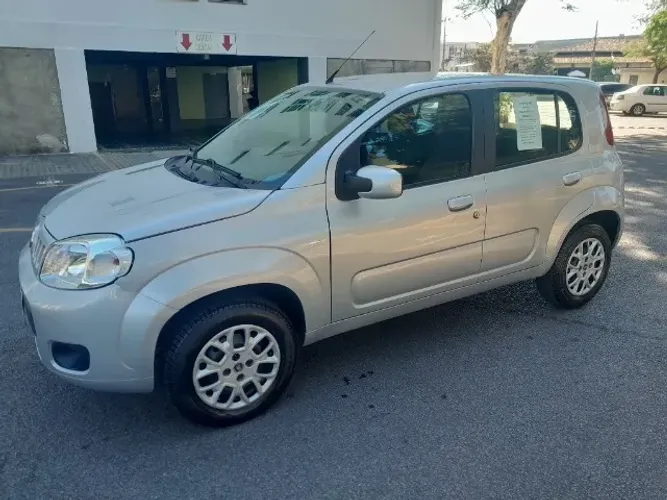 Fiat Uno Vivace Celeb. 1.0 EVO F.flex 8V 5P 2011