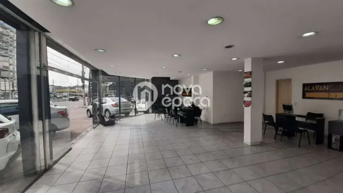 Praça Seca | Prédio Comercial