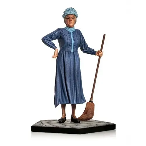 Iron Studios Art Scale 1/10 Dona Clotilde (Chaves)