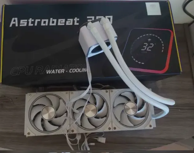 Water Cooler 360mm Jungle Leopard AstroBeat Branco