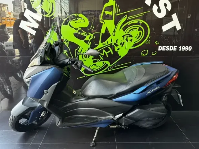 Yamaha Xmax 2021 - 27 mil 