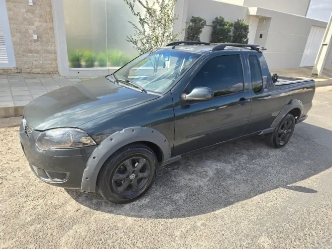 Fiat Strada Trekking 1.6 16V Flex CE 2013