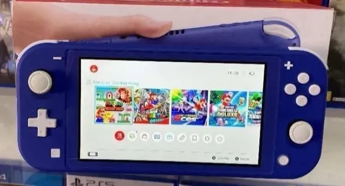 Nintendo Switch Lite Semi novo