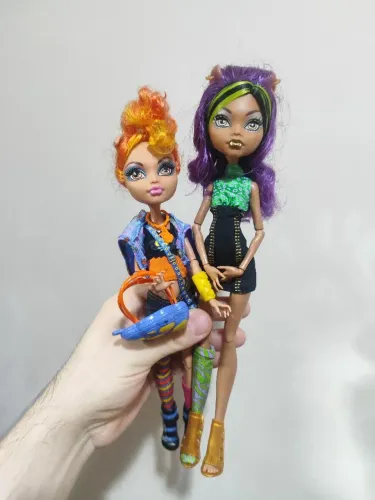 Bonecas Howleen Wolf & Clawdeen Wolf - Monster Highs G1 / Sister Pack / Campus Stroll
