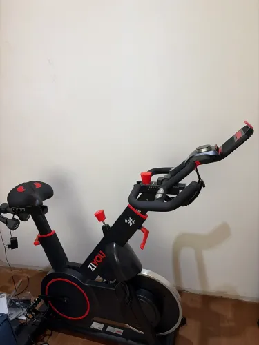 Bicicleta spinning Ziyou em excelente estado 