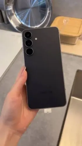 Samsung Galaxy S25 FE - NOVO