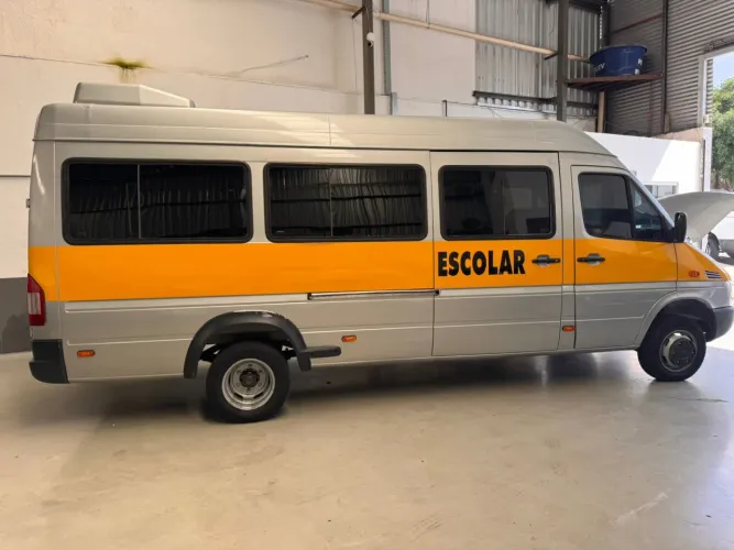 Mercedes-Benz Sprinter 413 Van Luxo 2.2 16 E 20L Dies 2010