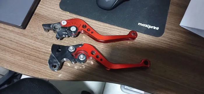Vendo par de manetes (novos)