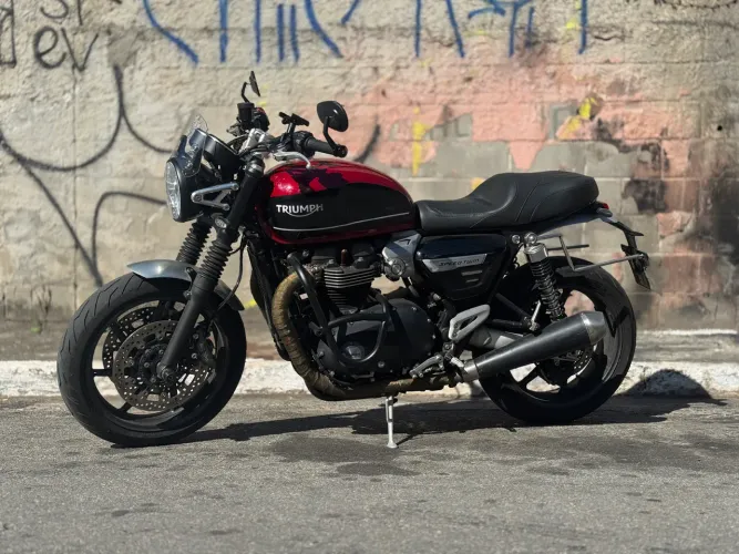 Triumph Speed Twin 1200