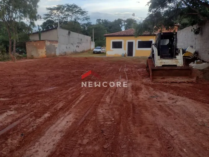 Casa em Via de Acesso A - Chácara São João - Bauru/SP