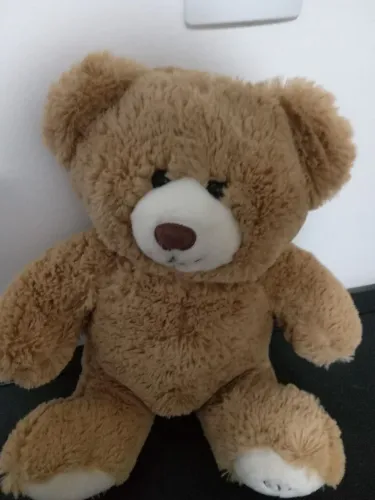 Urso de pelúcia marrom M