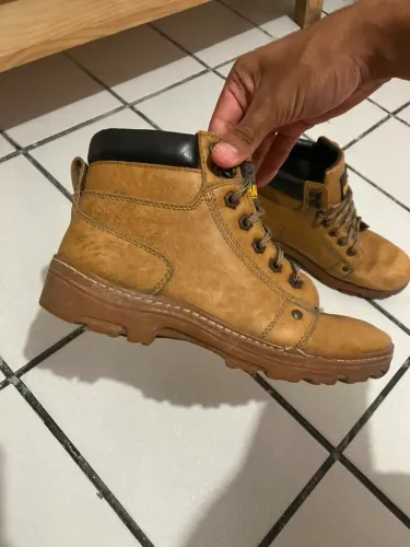 Bota masculina 