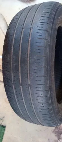 Pneu aro 15 185/60/R15 excelente