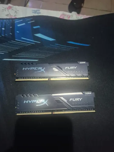 Memória RAM DDR4 HyperX Fury 2400MHz 16GB - 2 pentes de 8GB