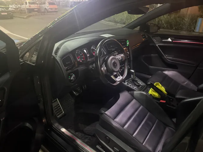 Volkswagen Golf GTI 2.0 TSI 220cv Aut. 2017