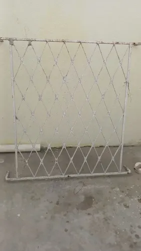 Grade aranha janela tamanho 93x114