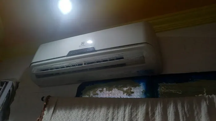 Vendo ar-condicionado Electrolux 12mil BTUs semi novo
