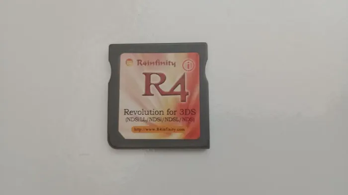 R4 Infinity de Nintendo DS e 3DS