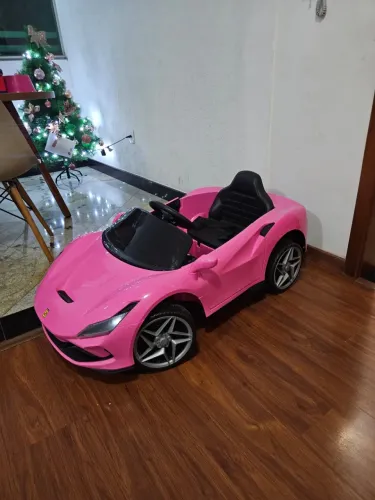 Vendo carro elétrico rosa infantil