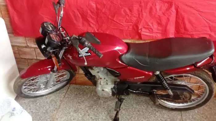 Moto Honda CG Fam  ,ano 2005