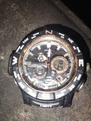 Vendo um relógio Speedo a prova d'água