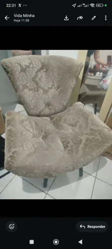Vendo poltrona super linda