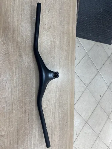 Guidão Integrado de Carbono Quest
