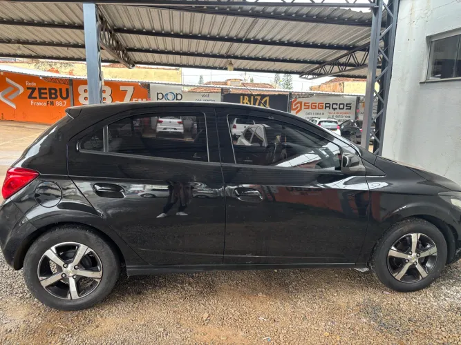 Chevrolet Onix Hatch LTZ 1.4 8V Flex Aut. 4P 2018