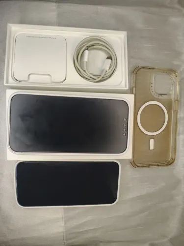 iPhone 13, 128 gb, novíssimos e sem marcas!!!