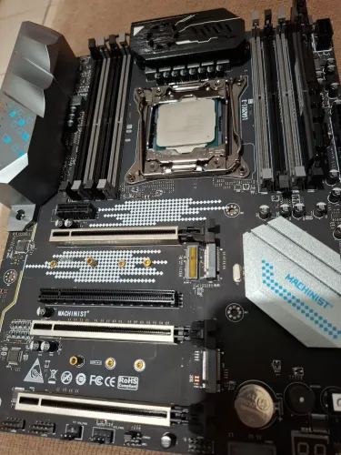 Placa mãe Gamer e processador Xeon 2670 v3