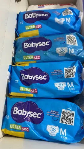 LOTE DE FRALDAS BABYSEC TAMANHO M