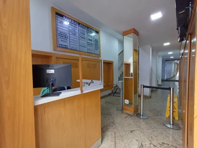 Salas Comerciais no Calçadão de São João Meriti (Rua da Matriz)