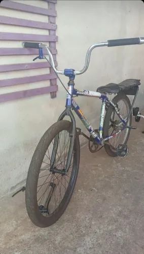 Bicicleta montadinha aro 24