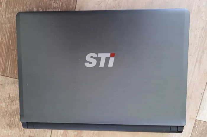 Notebook Semp Toshiba STI 1301
